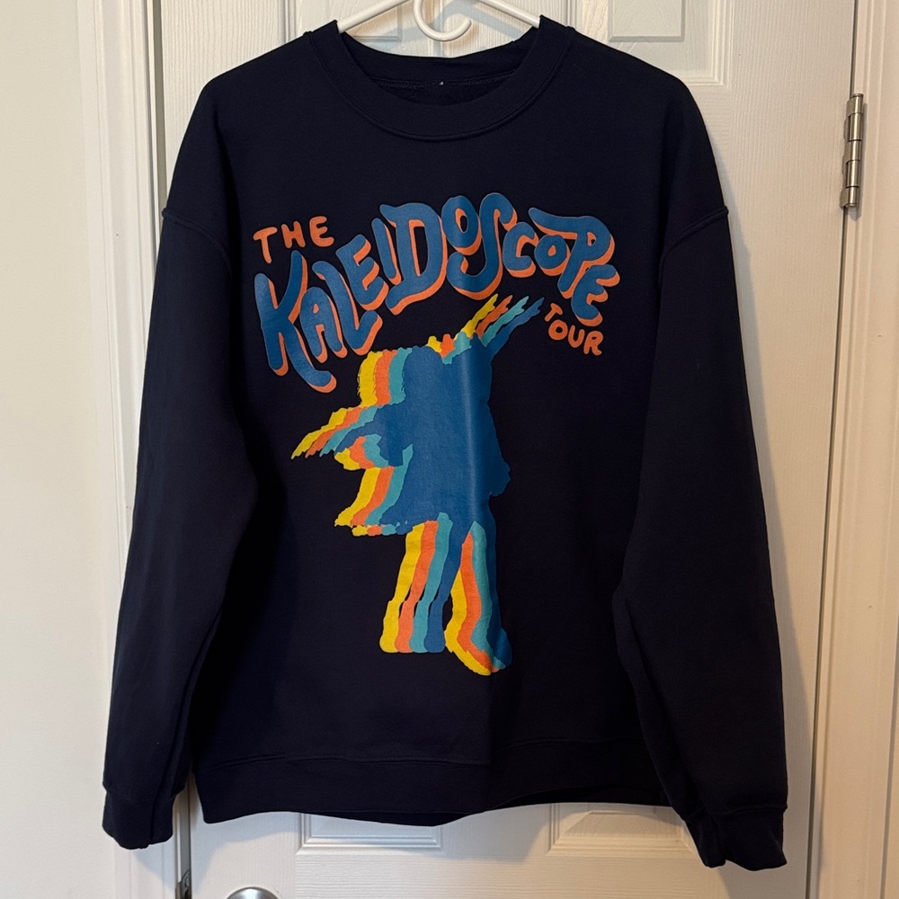 NWOT Women’s Lauren Daigle Navy Kaleidoscope Tour Graphic Sweatshirt